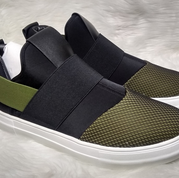 Steve Madden Slip-ons size 10